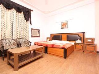 Hotel Kashmir Residency